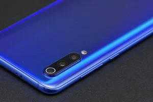 Xiaomi Mi 9 okostelefon teszt
