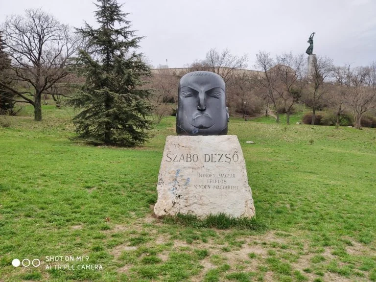 Xiaomi Mi 9 okostelefon teszt 15