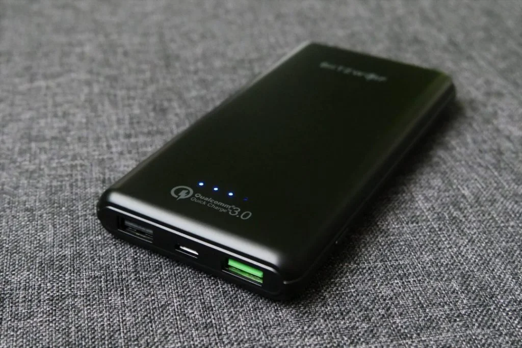 BlitzWolf BW-P6 10.000 mAh power bank teszt 1