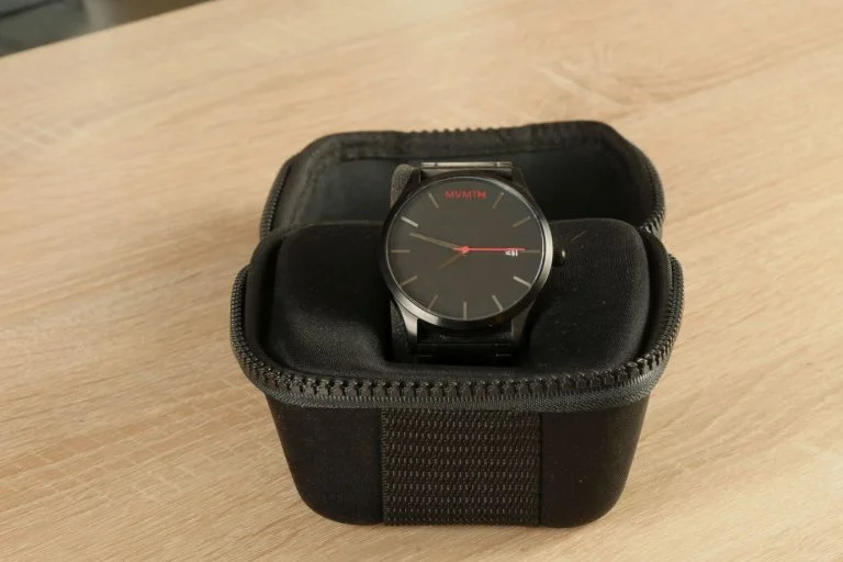 Eredeti és replika MVMT órák tesztje 3