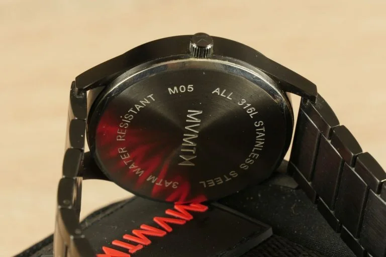 Eredeti és replika MVMT órák tesztje 7