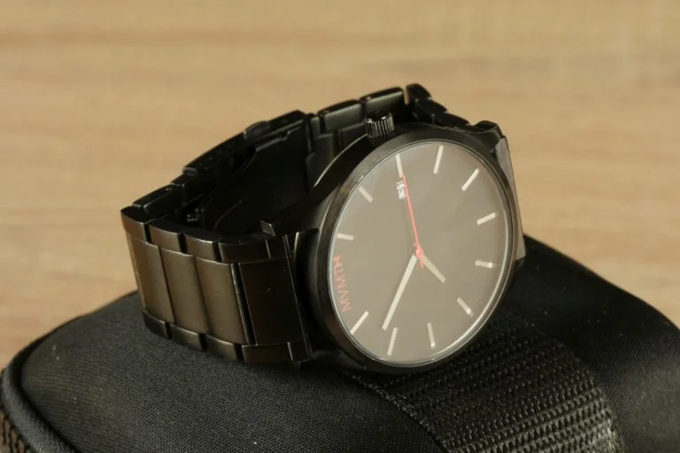 Eredeti és replika MVMT órák tesztje 10