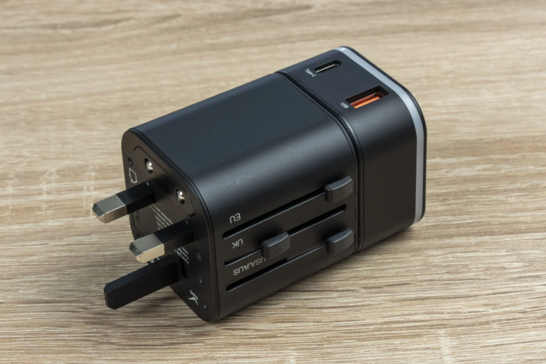 Baseus univerzális töltő és átalakító teszt 6