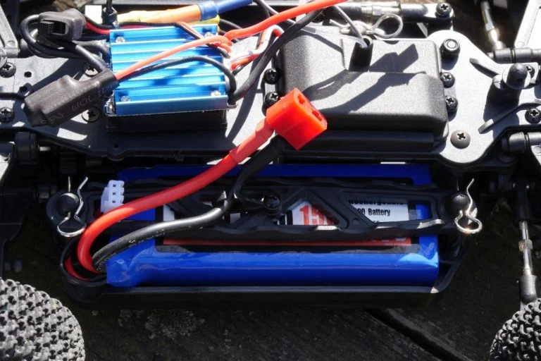 ZD Racing Raptor BX-16 RC autó teszt 9