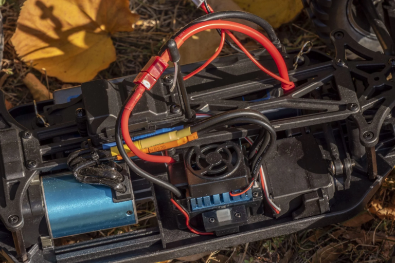 Test de voiture télécommandée ZD Racing Thunder ZMT-10 6