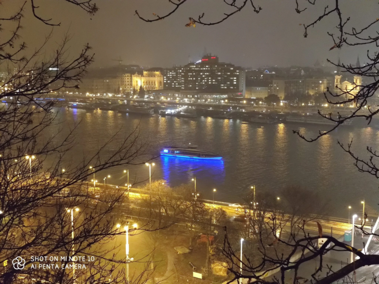 Xiaomi Mi Note 10 smartphone test 24