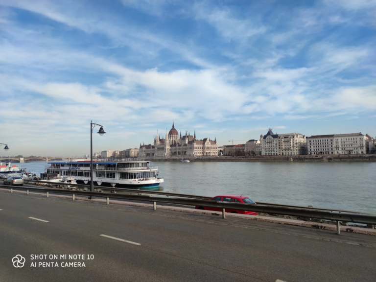 Xiaomi Mi Note 10 smartphone test 50