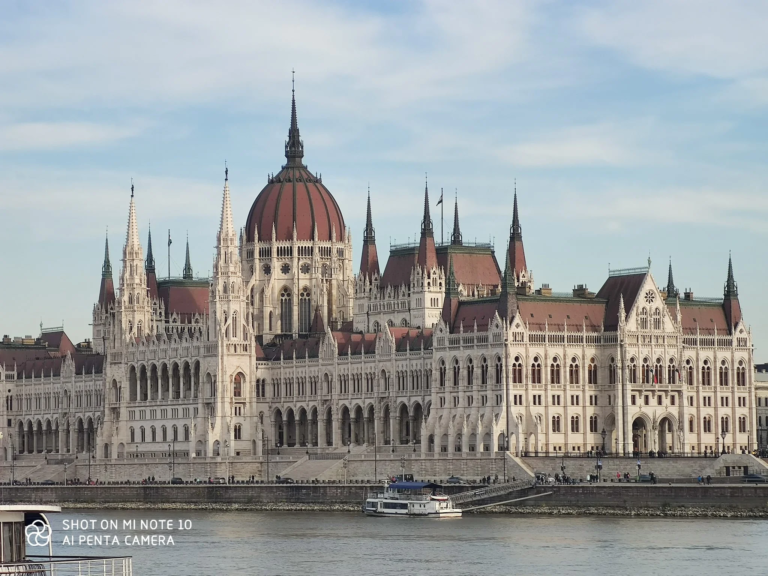 Xiaomi Mi Note 10 smartphone test 52