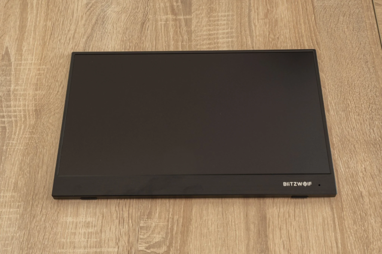 BlitzWolf BW-PCM3 hordozható monitor teszt 12