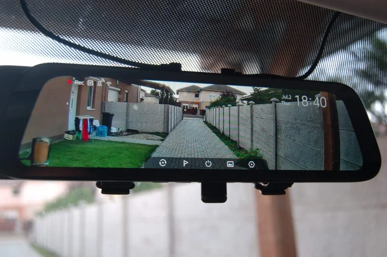 Prueba de cámara para automóvil 70mai D07 Rearview Dash Cam 9