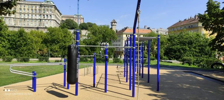 Poco X3 NFC smartphone test 37