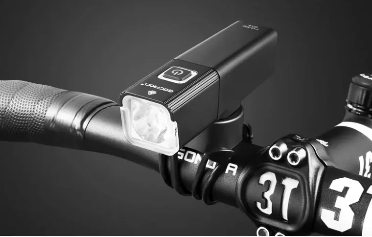 Test des éclairages vélo Gaciron et Xanes