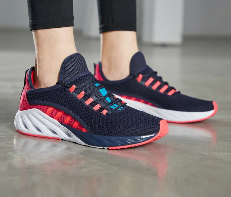 Li-Ning, Camel és Onemix cipők olcsósítva 4