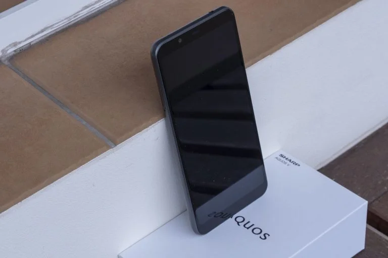 Sharp Aquos V okostelefon teszt 10