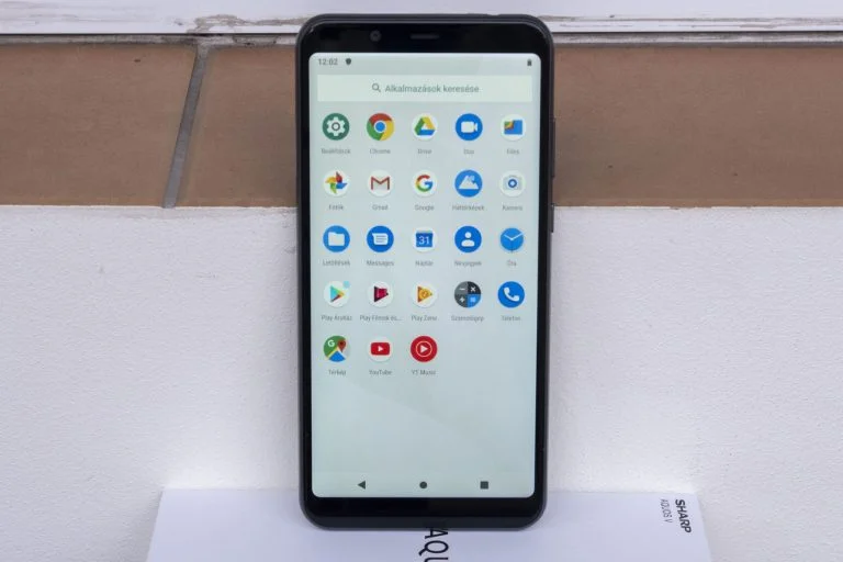 Sharp Aquos V okostelefon teszt 12
