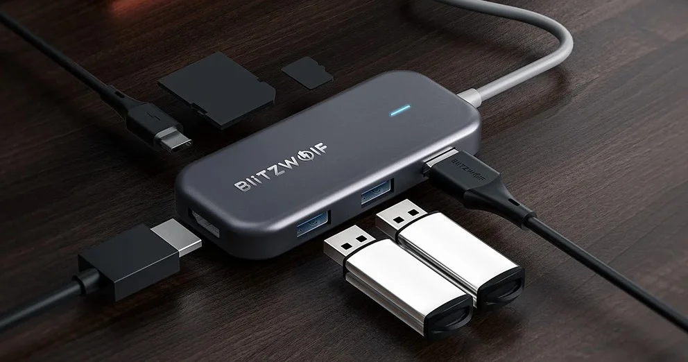 Olcsó USB hub a BlitzWolftól 1