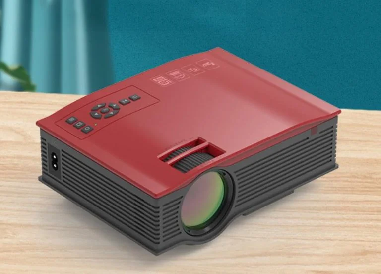 A Unic 24 000 forintért már kínál FHD projektort 7