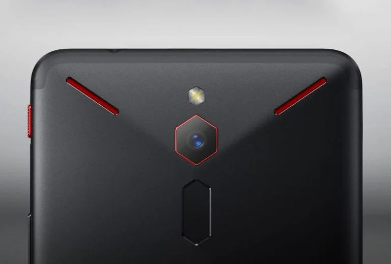 Még mindig kapható a filléres Nubia gamer telefon 9