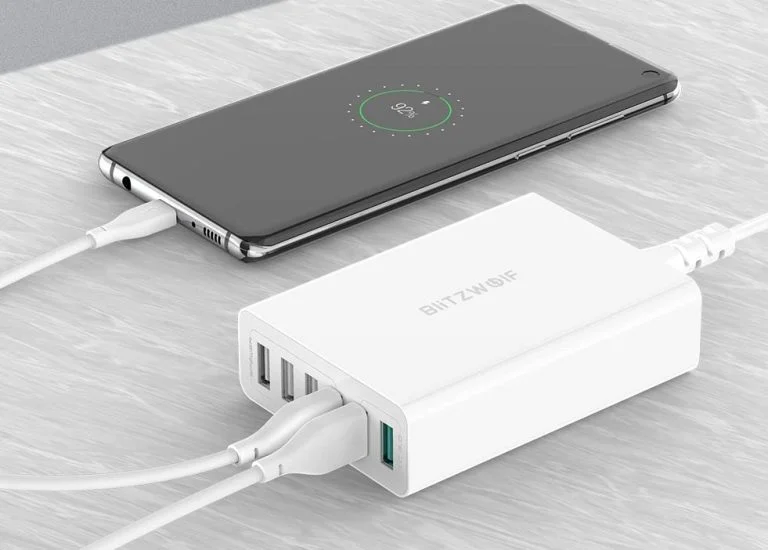 Jó áron rendelhető a BlitzWolf BW-S15 60 wattos töltő 5