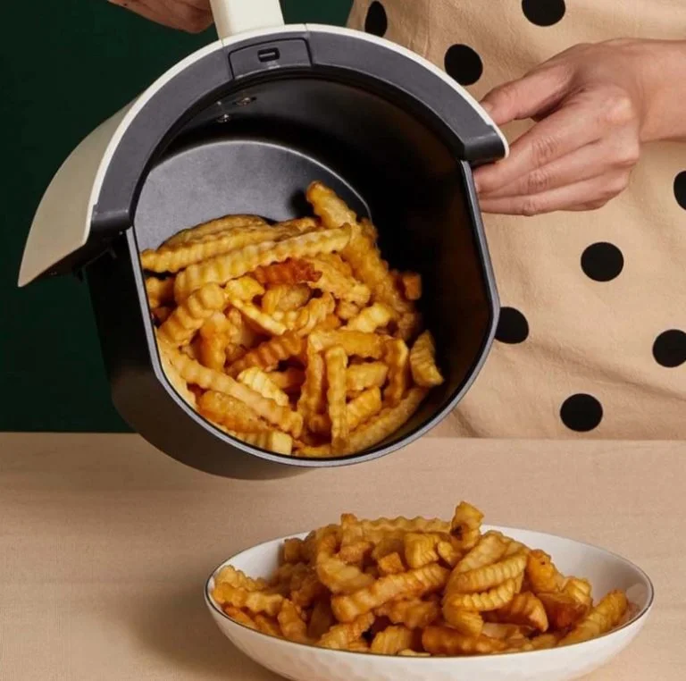 Újabb forrólevegős fritőz a láthatáron: itt az Ocooker CR-KG2801Y 6