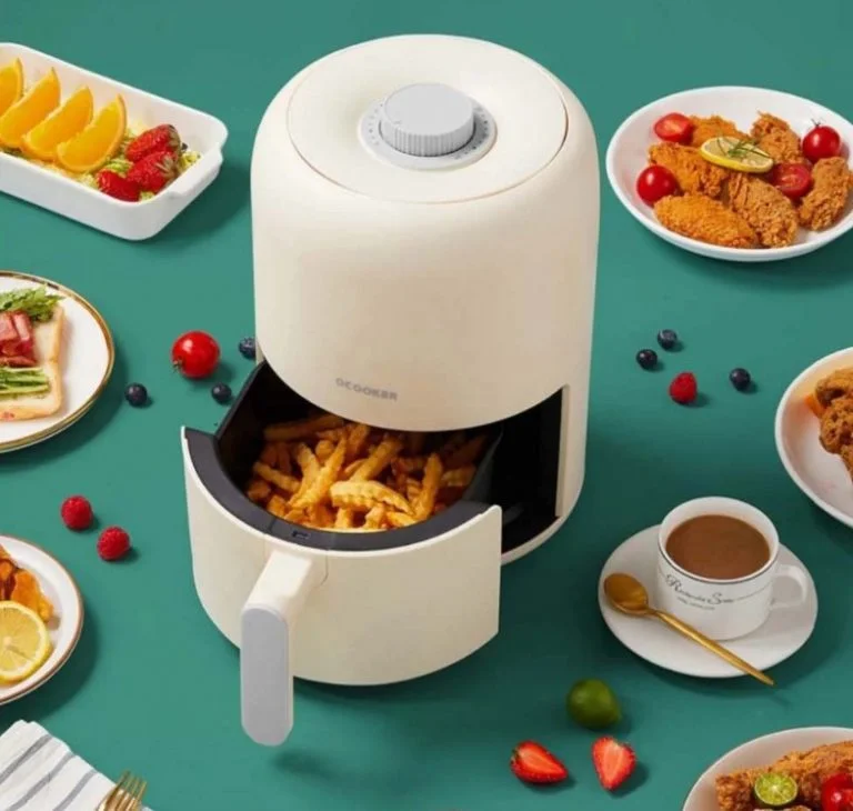 Újabb forrólevegős fritőz a láthatáron: itt az Ocooker CR-KG2801Y 2