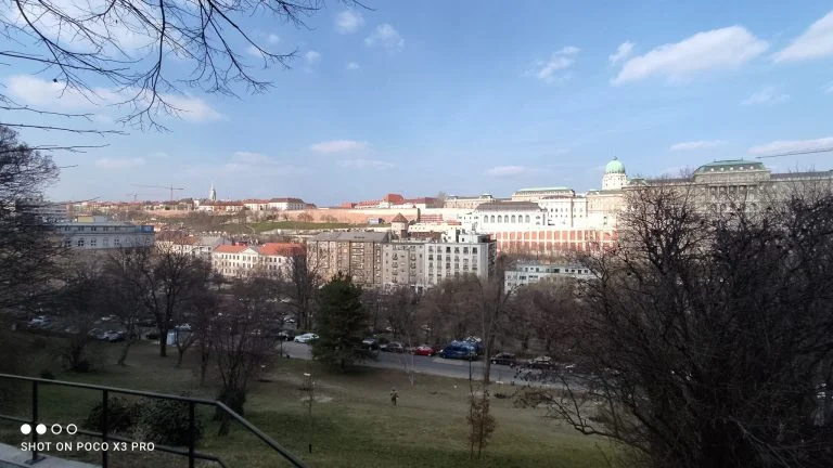 Prueba 3 del teléfono inteligente Poco X64 Pro