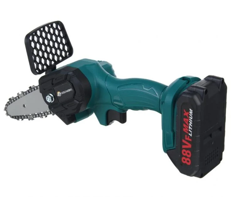 Aprópénzért vihető a két aksis, egykezes láncfűrész Banggoodról 4