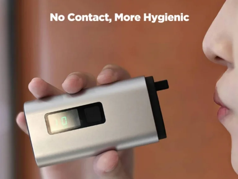 A karácsonyi tojáslikőrt is kiszűri a Nextool alkoholszonda 4