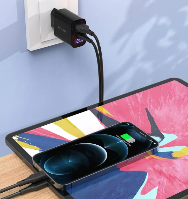 3 rugó a BlitzWolf kijelzős töltőadaptere 9