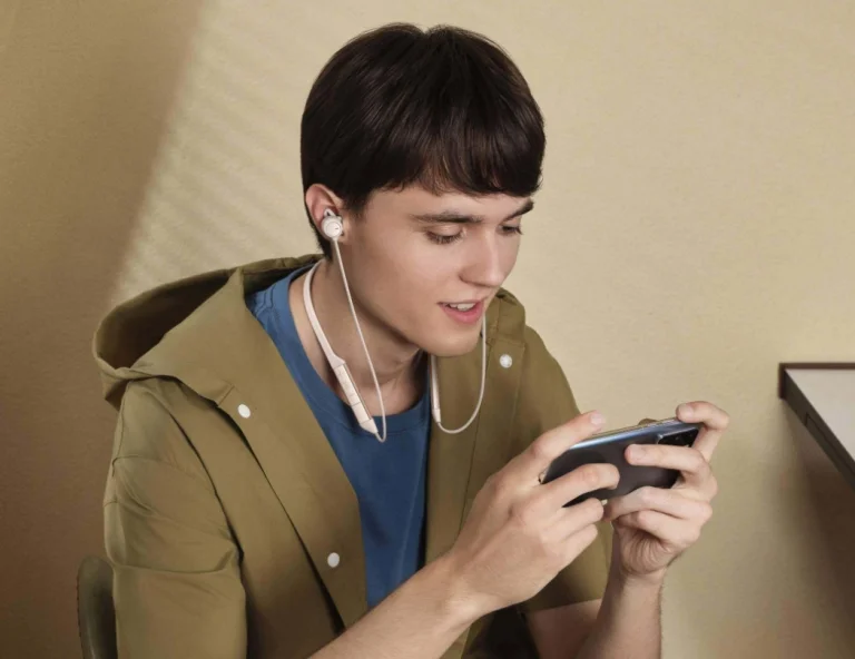 Rengeteg újdonságot tartogat a Huawei FreeLace Pro fülhallgató 3