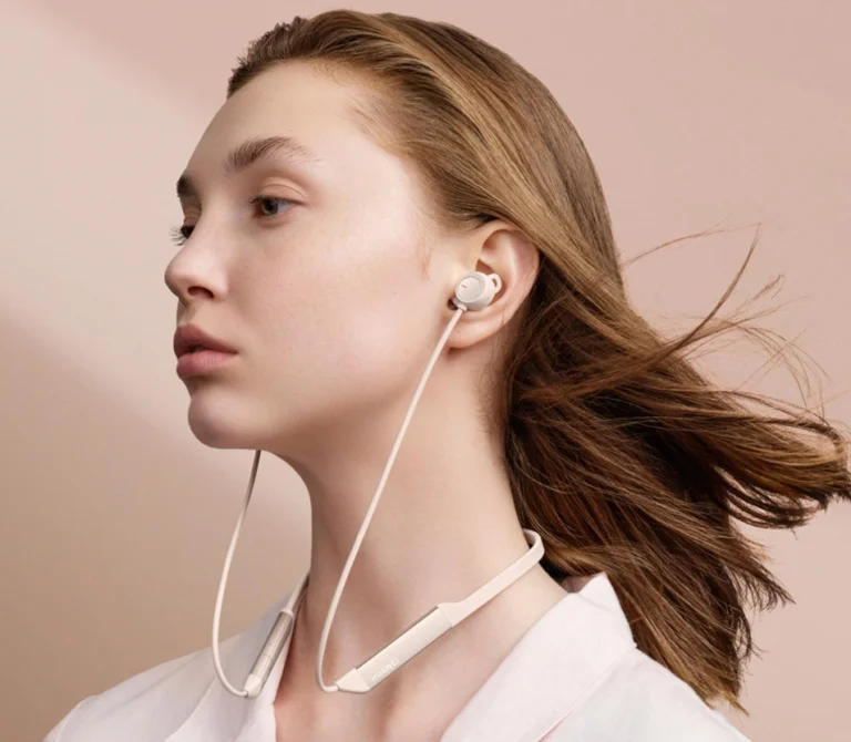 Rengeteg újdonságot tartogat a Huawei FreeLace Pro fülhallgató 2