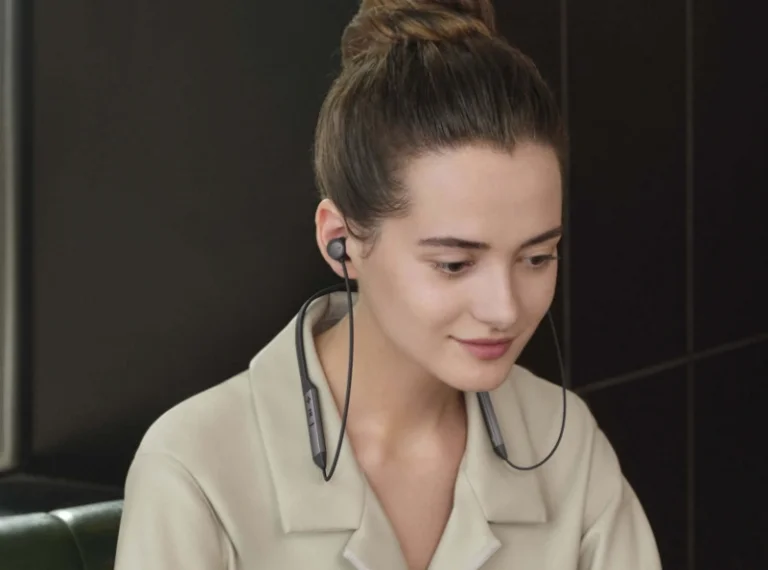 Rengeteg újdonságot tartogat a Huawei FreeLace Pro fülhallgató 7