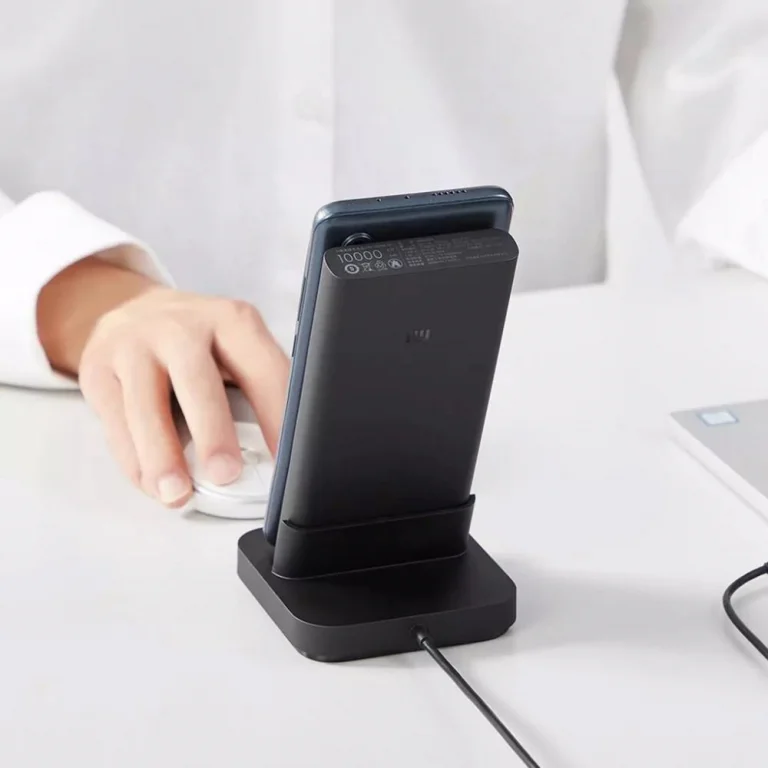Igen erős a Xiaomi Qi töltős powerbankje, ami tartalmaz extrát 4
