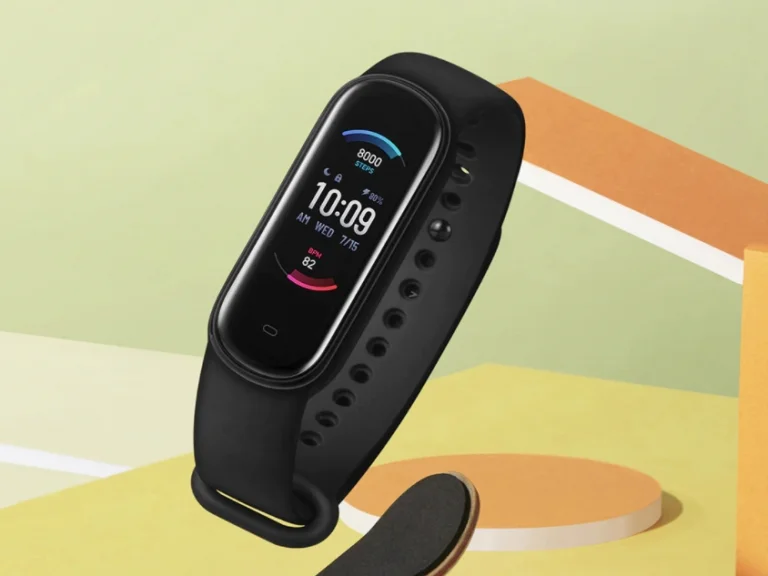 6600 forintért kínálják az Amazfit 5 aktivitásmérőt 2