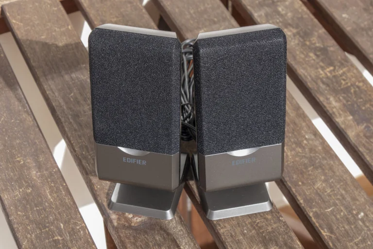Edifier R101V 2.1-es hangfalszett teszt 5