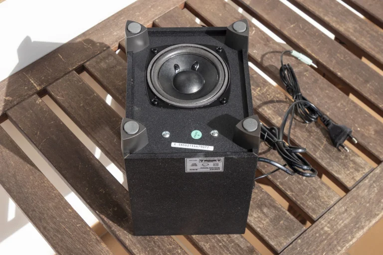 Edifier R101V 2.1-es hangfalszett teszt 7