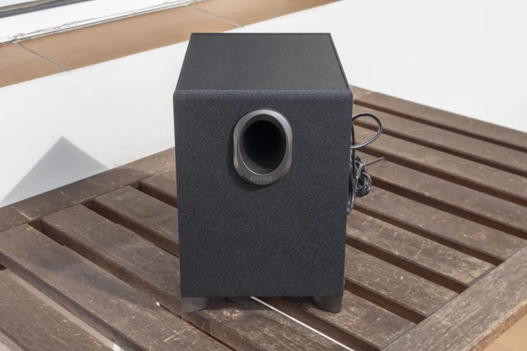 Edifier R101V 2.1-es hangfalszett teszt 8