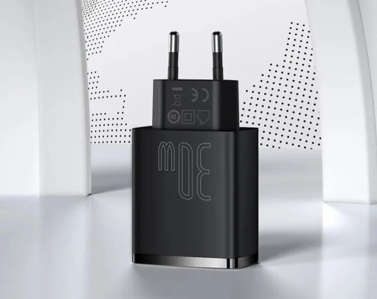 Háromportos, 30 wattos Baseus töltő áron alul a Banggoodról 2