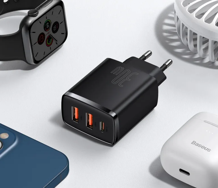 Háromportos, 30 wattos Baseus töltő áron alul a Banggoodról 5