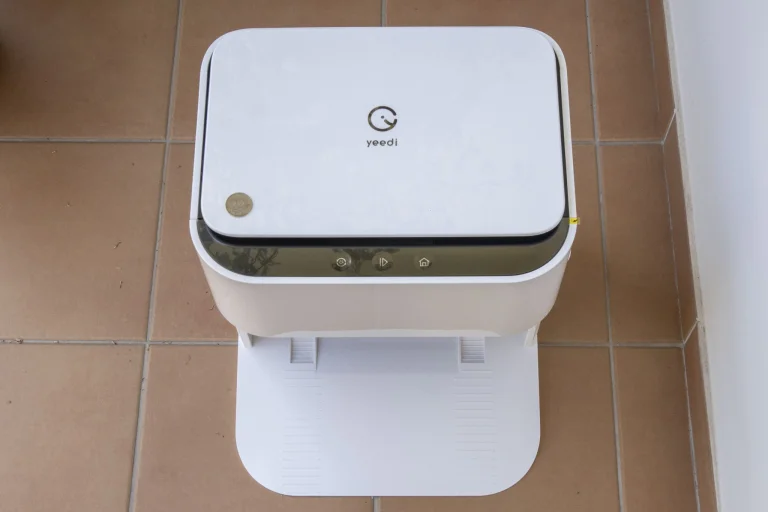 Yeedi robotporszívó és felmosóállomás teszt 2
