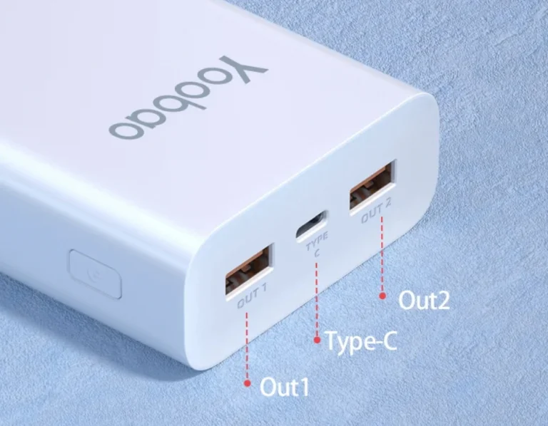 20 Ah-s Yoobao powerbank rendelhető 22,5 watt teljesítménnyel 4