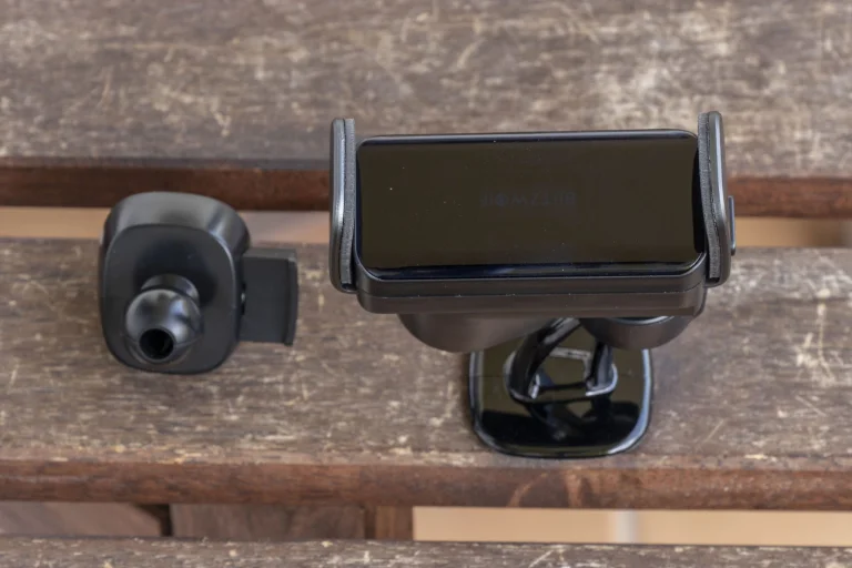 Prueba 2 del soporte para teléfono para automóvil BlitzWolf BW-CF5