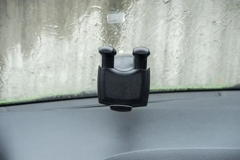 Prueba 2 del soporte para teléfono para automóvil BlitzWolf BW-CF8