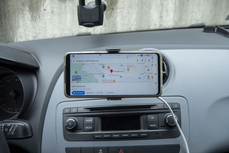 Prueba 2 del soporte para teléfono para automóvil BlitzWolf BW-CF11