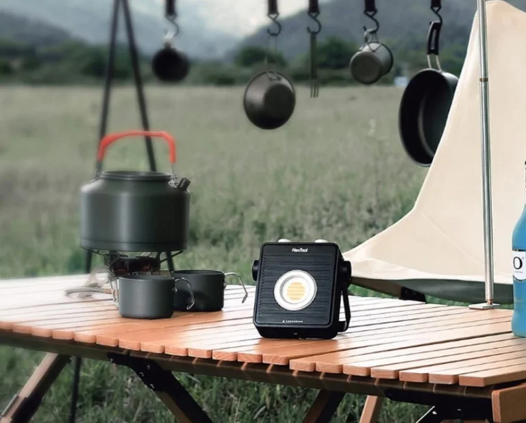 Erős, akkumulátoros reflektort dobott piacra a Nextool 5