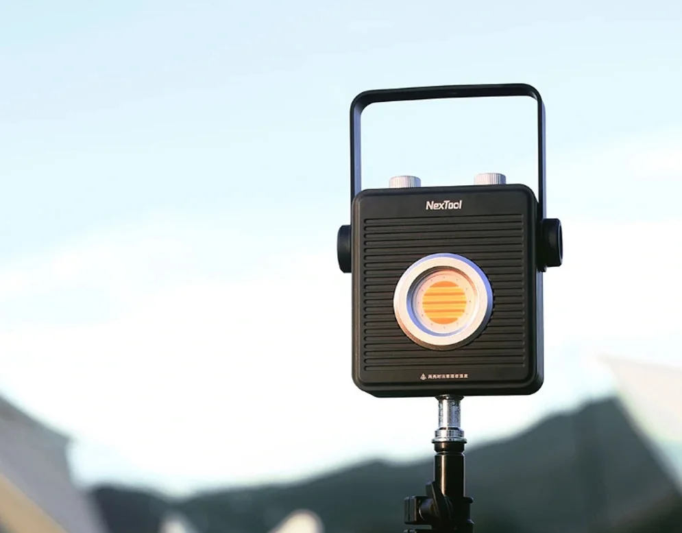 Erős, akkumulátoros reflektort dobott piacra a Nextool 1