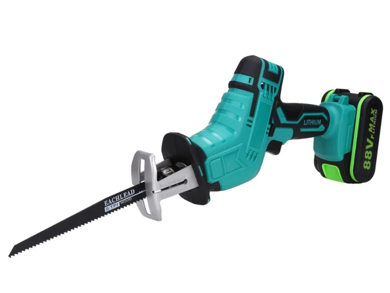 Akkumulátoros szablyafűrészt is lehet olcsón rendelni 3