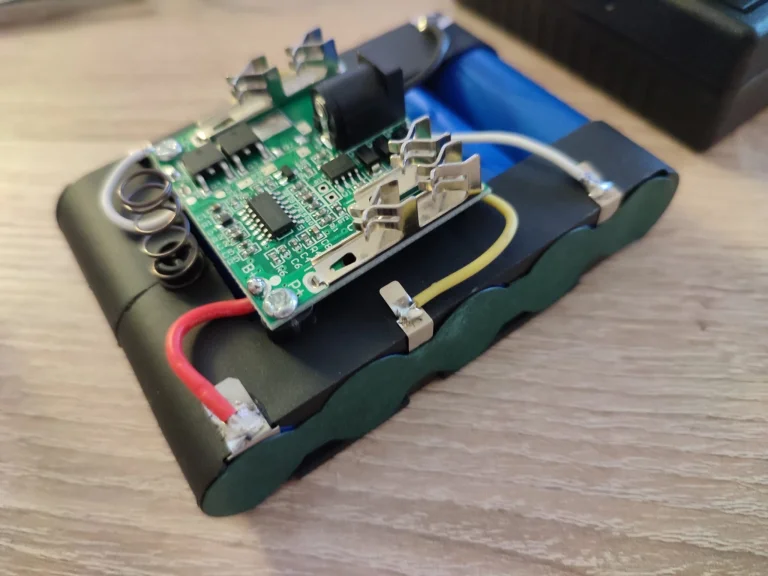 Violeworks akkumulátoros, egykezes láncfűrész teszt 16