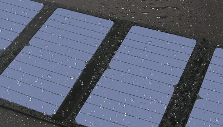 Napelemes töltők a BigBlue műhelyéből 10