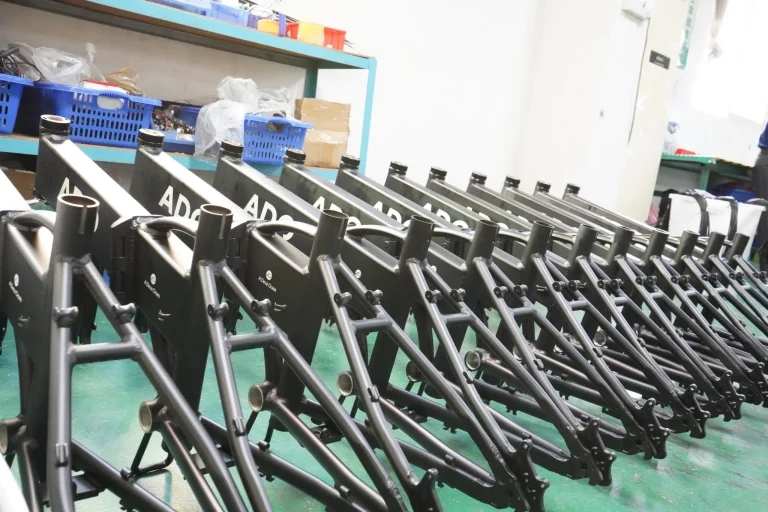 Karácsonyi vásárt tart az ADO 6